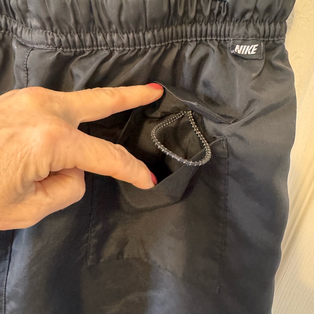 Nike Men's Black Athletic Shorts with Drawstring  Pockets Size Medium waist 14 - Picture 6 of 11